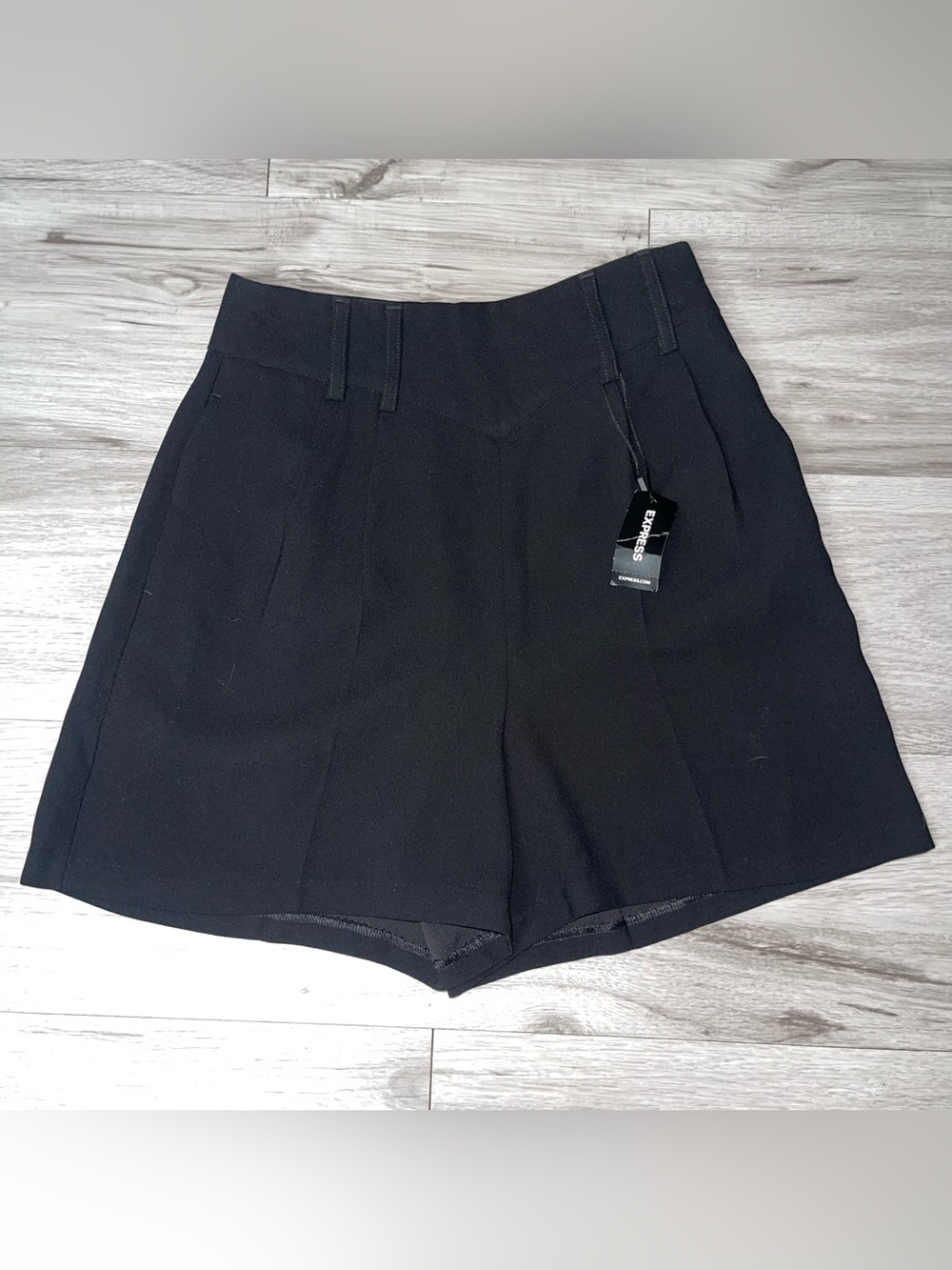 NWT Express Shorts 0 Extreme High Rise Minimal Preppy Collegiate Chic Elegant